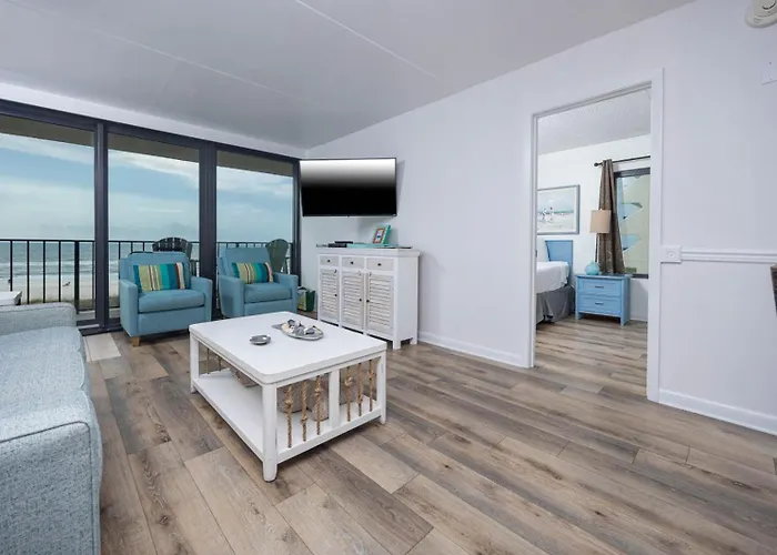 Apartment Island Winds East 309