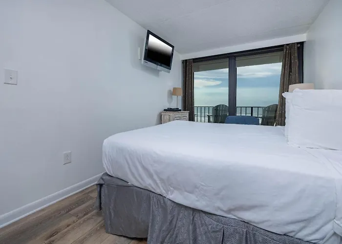 Apartment Island Winds East 309
